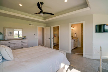 carpeting master bedroom